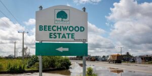 beechwood-estate-signpost