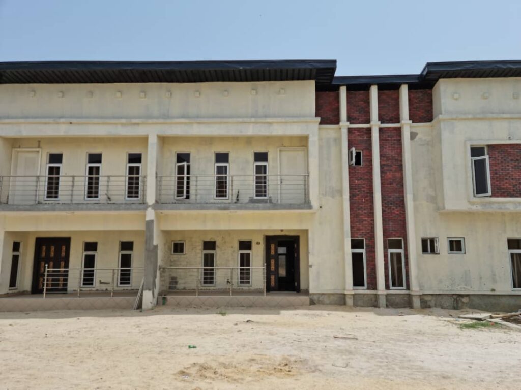 Angles-Court-Abijo-2