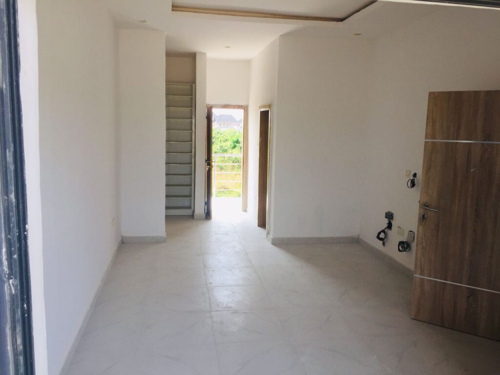 the-alverton-smart-terraces-behind-farapark-estate-sangotedo-2023-11