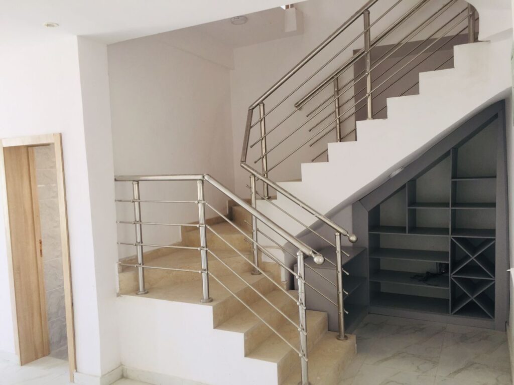 the-alverton-smart-terraces-behind-farapark-estate-sangotedo-2023-15