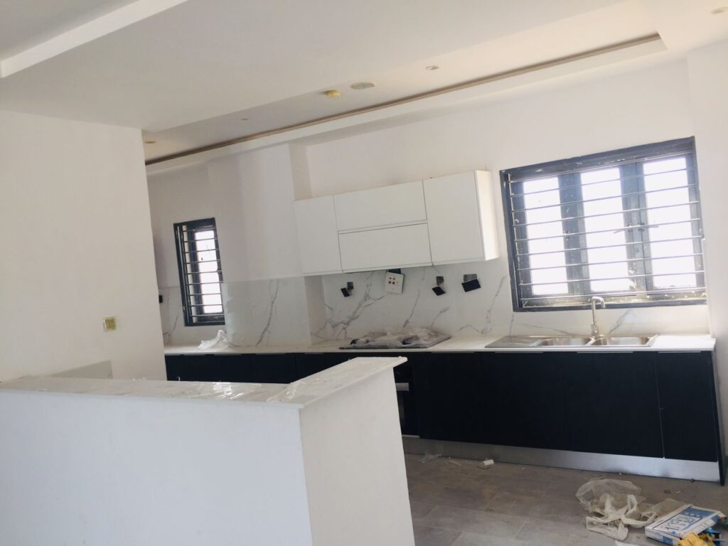 the-alverton-smart-terraces-behind-farapark-estate-sangotedo-2023-18