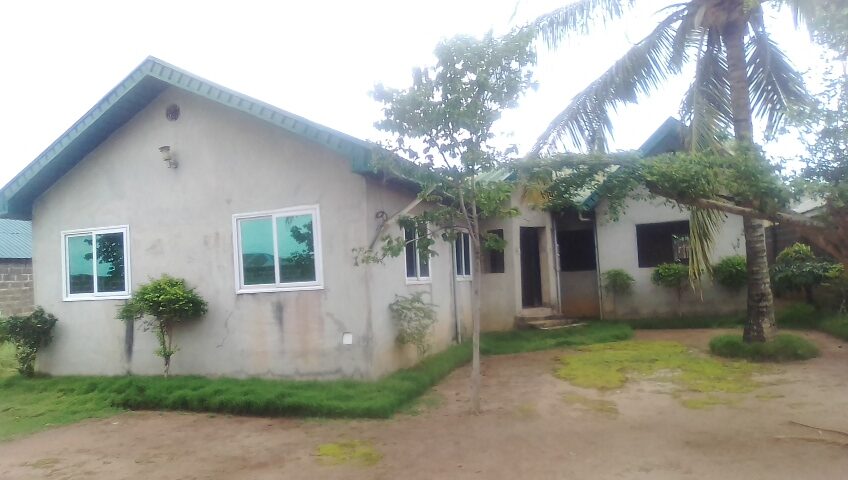 FOR SALE- 4 BEDROOM BUNGALOW ON ONE AND HALF (1½) PLOT OF LAND AT IJU OTA, CLOSE TO WINNERS CHURCH [CANAANLAND] OGUN STATE