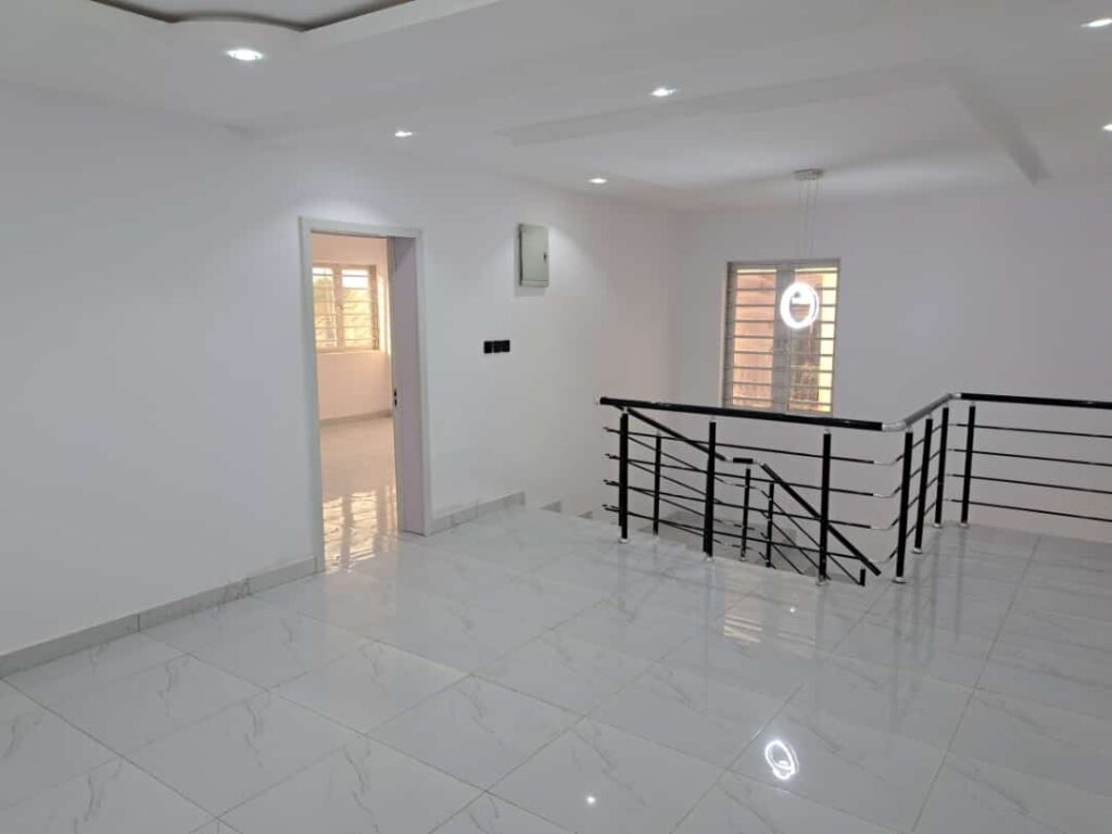 4bedroom-terrace-duplex-for-sale-fidiso-estate-amity-estate-abijo-sangotedo-lekki-12