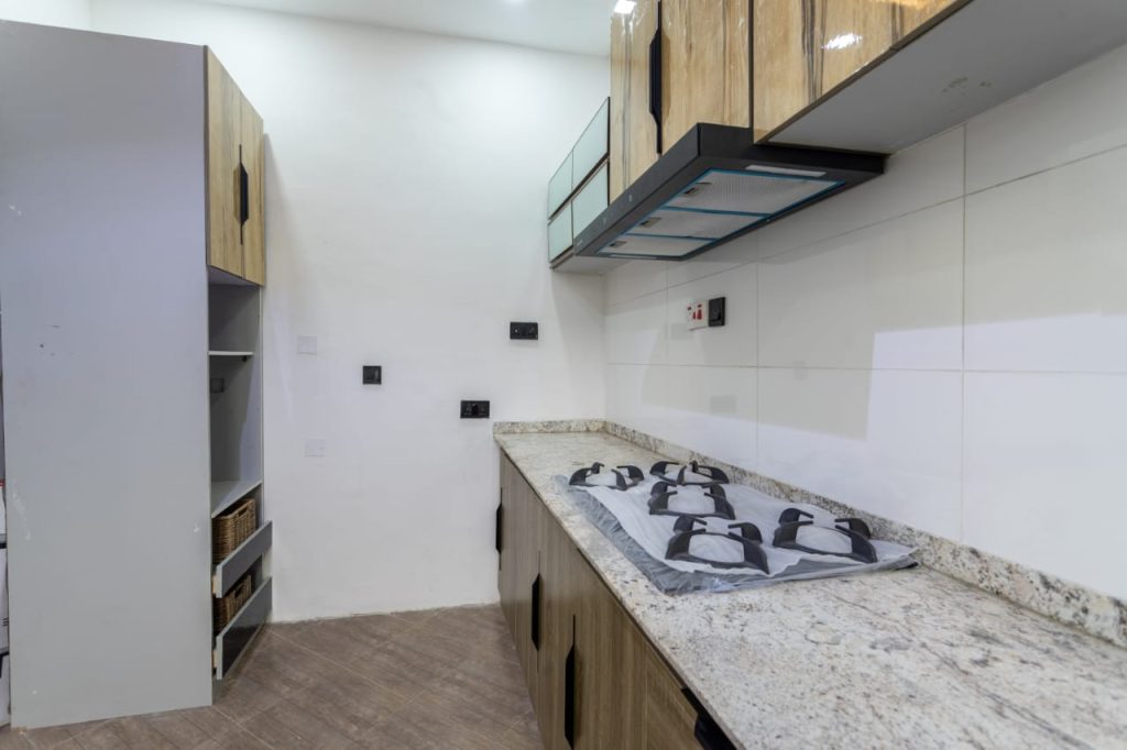 IVANA-COURT-Fully-Serviced-2-Bedroom-Apartments-In-Thomas-Estate-Ajah-JAN-2025-site-pics -10