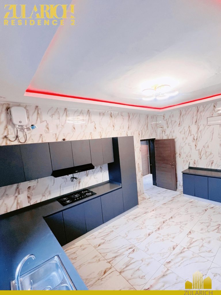 ZULARICH RESIDENCE 2 - APARTMENTS AND DUPLEX IN MONASTERY ROAD BY SHOPRITE SANGOTEDO! -5